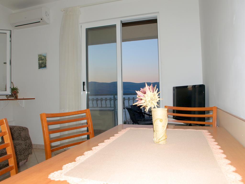 Apartments Ljilja Sea View Slatine Luaran gambar