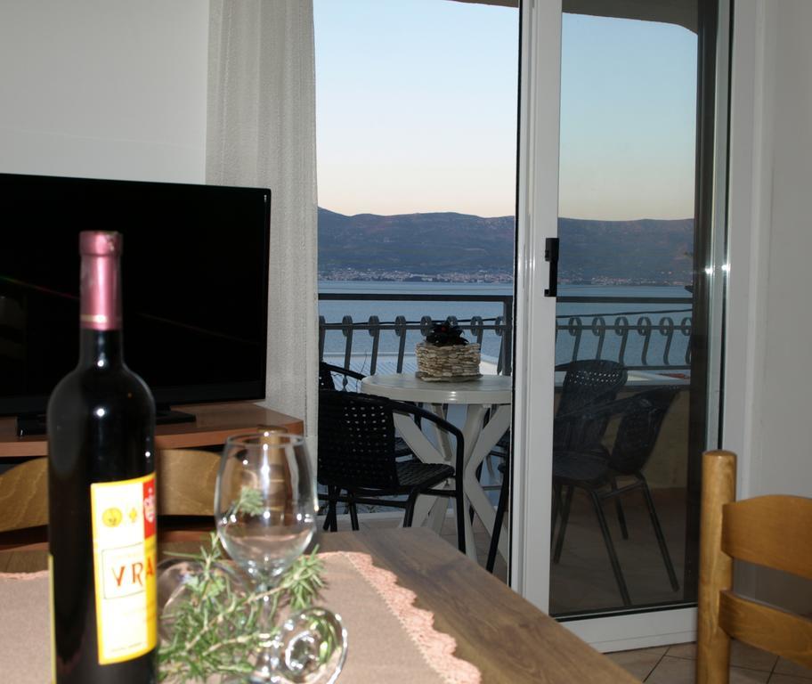 Apartments Ljilja Sea View Slatine Luaran gambar